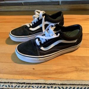 Black Vans size 8